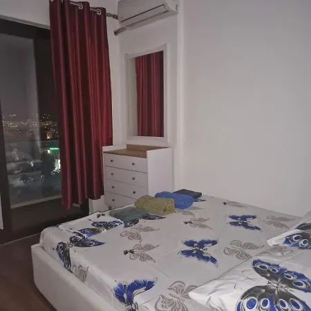 Luxury 9/2 Apartment *